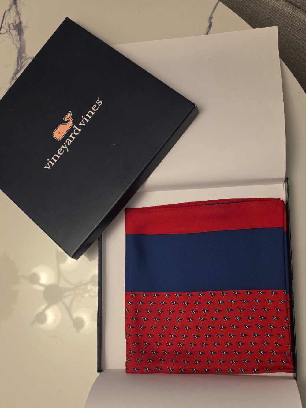 Vineyard Vines NIB 100% Silk Square Scarf Red Navy Nautical Flag Print Boxed
